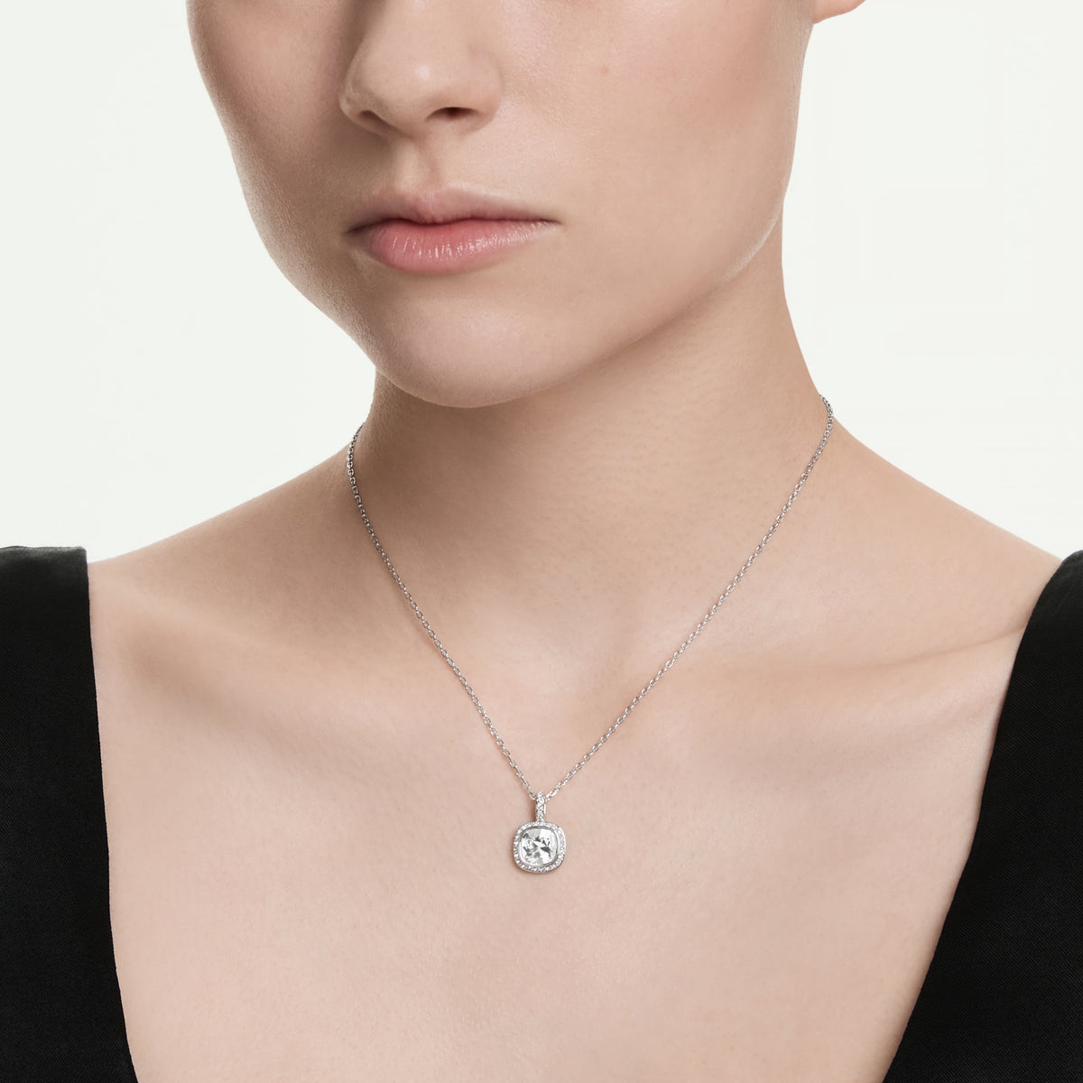 Una Angelic pendant