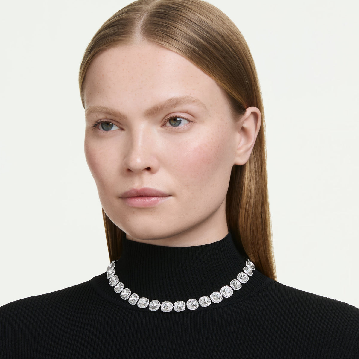 Una Angelic necklace